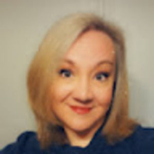 Meet your Posher, Liz